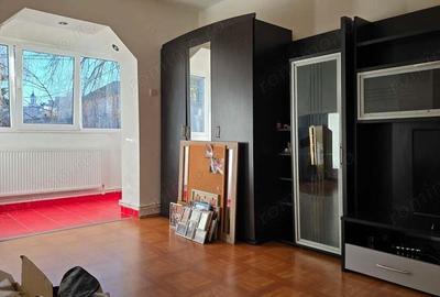 Apartament cu 2 camere decomandat în Central - 3