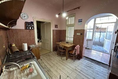 Vand casa mare din caramida,in Parneava,st.720 mp.locuibila imediat. - 15