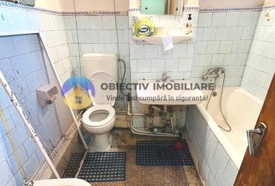 Apartament de vanzare 4 camere- Bulevardul Traian, Piatra Neamt - 9