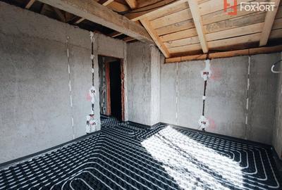 Duplex 4 camere si teren de 300 mp - zona Mosnita Veche Duplex 4 camere si teren de 300 mp - zona Mosnita Veche - 4