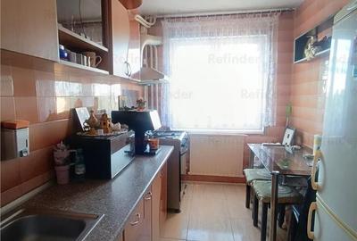 Apartament cu 2 camere decomandat în Titan