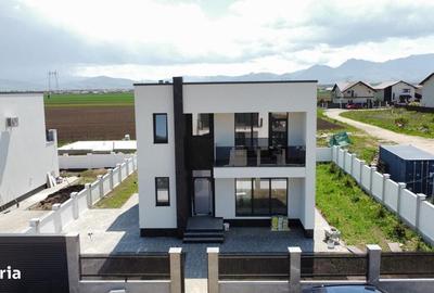 Casă cu 4 camere în Sânpetru - 2
