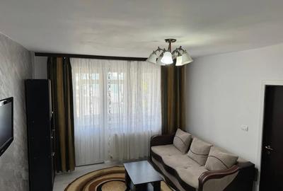 Inchiriez apartament ultra central - 2