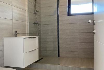 Casă cu 5 camere cu Teren 299 Mp în Central - 3