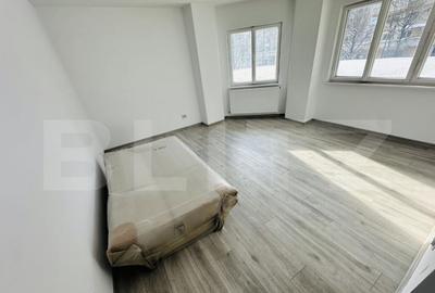 Apartament cu 3 camere decomandat în Decebal - 9