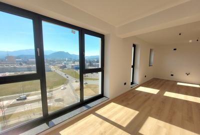 Apartament cu 2 camere decomandat în Tractorul - 2