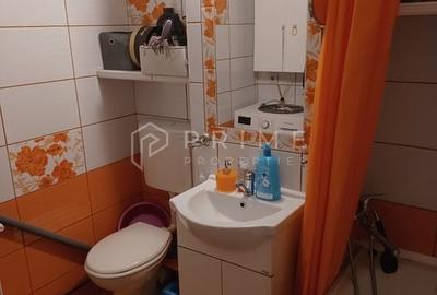 De vânzare apartament 2 camere, etaj 2, Pandurilor - 8