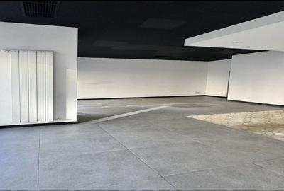 Zona Calea Moșilor-KFC 179 mp vitrina 15 ml trafic intens - 3