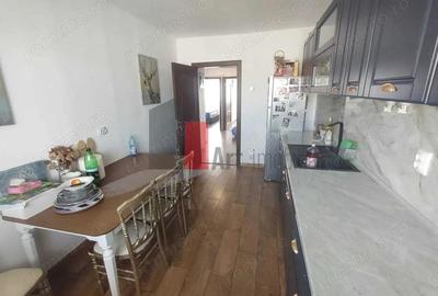 Vanzare apartament decomandat 4 camere Bd. Obregia - Pasajul Europa Unita - 5