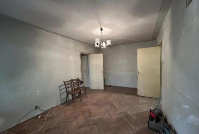 Apartament cu 2 camere semidecomandat, mobilat în Alexandru Obregia
