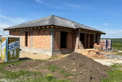 Casa la 15 minute de Brasov, DJ 112A, la rosu sau finalizata - 4