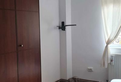 Apartament cu 3 camere semidecomandat în Careiului - 4