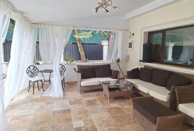 Resedinta deosebita,renovata 2023,P+2,garaj 2 loc, sauna, piscina, teren 1130 mp - 16