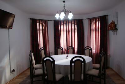 Apartament cu 3 camere decomandat în Central - 3