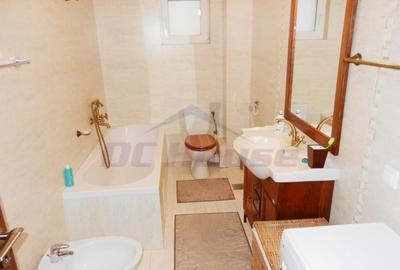 Apartament 3 camere de inchiriat ~ Etaj 3/6 ~ Bloc 2011 - 11