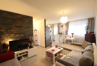 Apartament cu 3 camere semidecomandat, mobilat în Florești