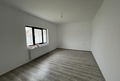 Casă individuală cu 3 camere cu Canalizare în Valu lui Traian - 6