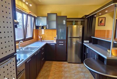 Casă cu 6 camere cu Teren 1520 Mp în Goranu - 7