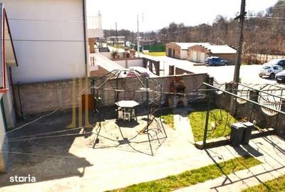 Casă cu 7 camere cu Teren 1020 Mp în Central - 3