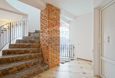 Casă cu 5 camere cu Teren 530 Mp în Central - 17