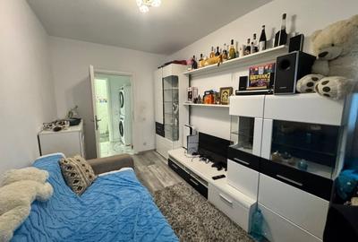 Apartament 3 dormitoare, 58 mp, Bulevardul Decebal - 9
