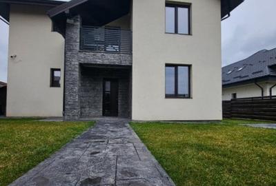 Casă de tip parter + etaj la 5 Drumuri în Valea Adâncă - 3
