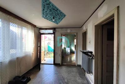 Casă individuală cu 4 camere cu Canalizare în Central - 38