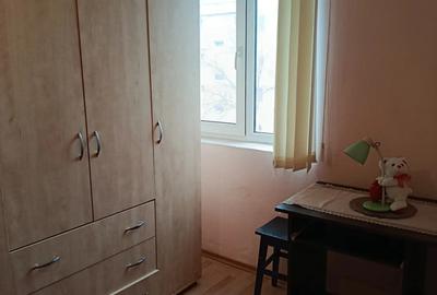 Inchiriez apartament cu 3 camere - 5