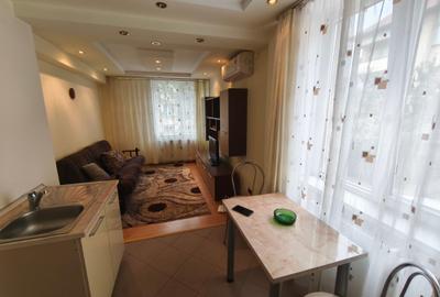 Apartament cu 2 camere decomandat, mobilat în Complex Studențesc