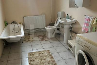 Casă cu 4 camere cu Teren 1480 Mp în Brădești - 7