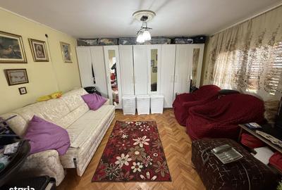 Casă cu 4 camere în Central - 2