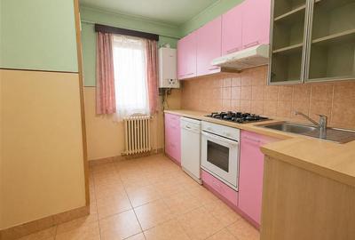 Apartament cu 3 camere decomandat, mobilat în Hipodrom 4 - 9