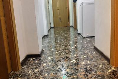 Apartament cu 3 camere decomandat în Inel I