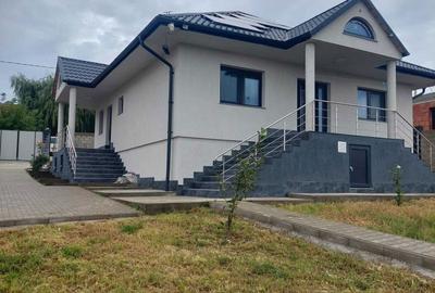 Casă cu 4 camere în Șcheia - 5