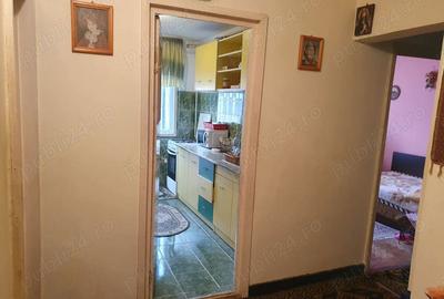 Apartament cu 4 camere în Central - 1