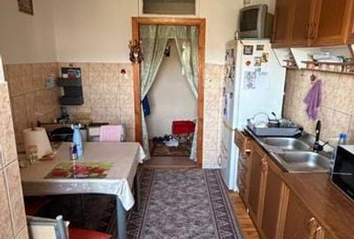 Apartament cu 3 camere în Central - 2