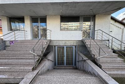 Casă cu 15 camere cu Canalizare în Domenii - 4