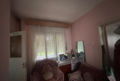 Casă cu 4 camere cu Canalizare în Ultracentral - 2
