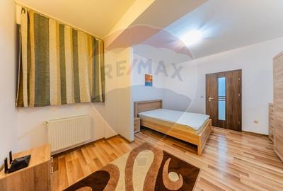 Apartament cu 3 camere decomandat, mobilat în UTA - 17