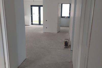 Casă cu 4 camere în Sântandrei - 2