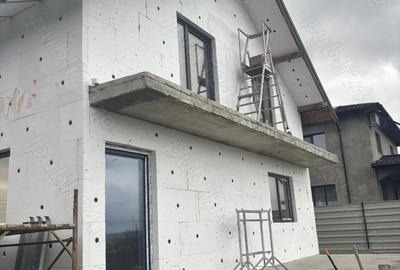 Casă cu 4 camere în Central - 2