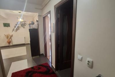 Apartament cu 2 camere decomandat în Florești - 1