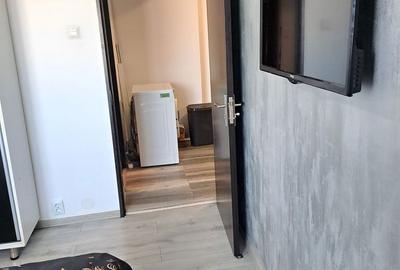 Apartament cu 2 camere decomandat în Calea București