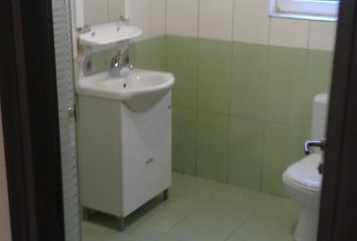 Apartament cu 3 camere decomandat în Florești - 4