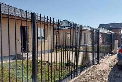 Casă cu 3 camere cu Teren 265 Mp în Berceni - 1