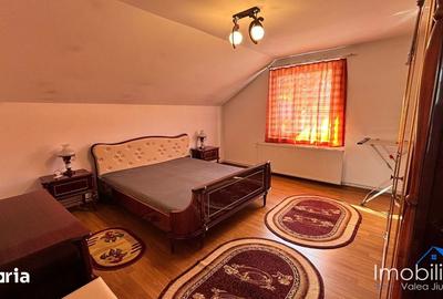 Casă cu 4 camere cu Teren 370 Mp în Central - 12