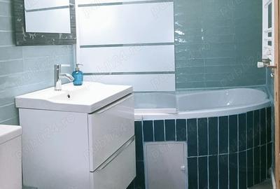 Apartament cu 3 camere decomandat în Universitate