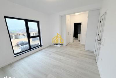 Casă cu 4 camere în Olteni - 1