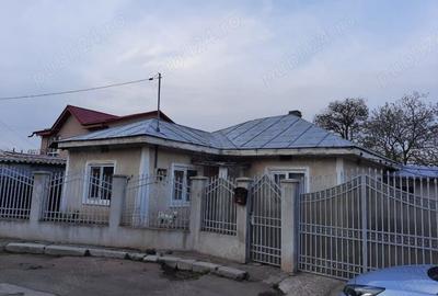 Vand casa Rm Sarat - 1