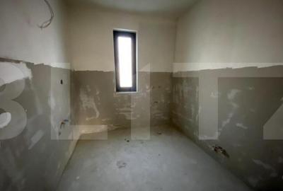 Casă cu 3 camere cu Teren 510 Mp în Central - 2